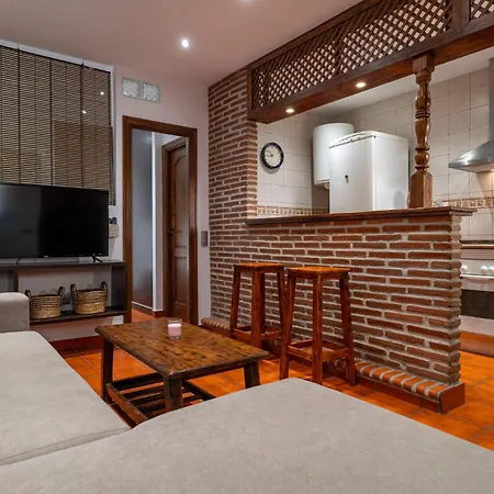 公寓 Cozy In With Wifi